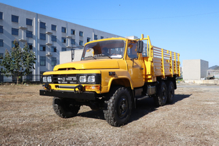 DongfengEQ2082 Six wheel driveoff-road vehicle_6×6 off-road troop carrier_off-road troop carrier
