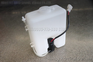 DongfengSix wheel driveEQ2100 ລົດບັນທຸກ Off-Road ຖັງເກັບນ້ໍາແກ້ວ