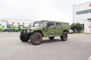 4 × 4 ຍານພາຫະນະນັກຮົບ Off-road